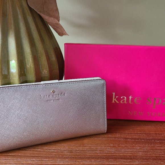 Kate Spade silver leather wallet - Picture 1 of 11